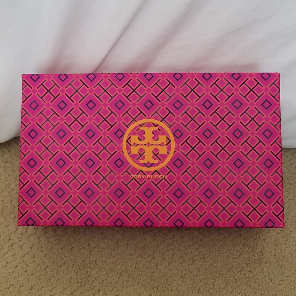 Tory Burch Sneakers Box
